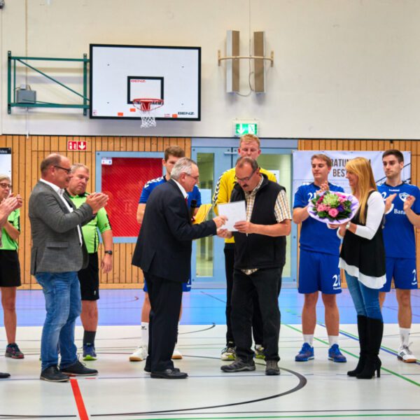 25 Jahre Abteilungsleiter – Ehrung für Reinhard Neff